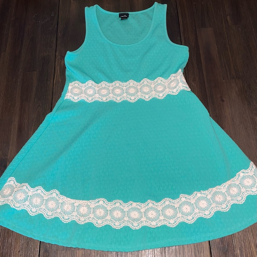 Rue 21 Teal colored dress with lace. Great condition! Very pretty. Size XL